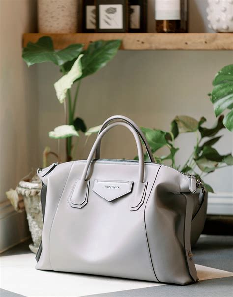 givenchy pearl grey antigona